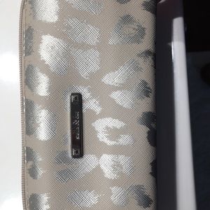 {Retired} Stella & Dot Leopard Print Pouf